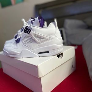 Air jordan retro 4 metallic purple